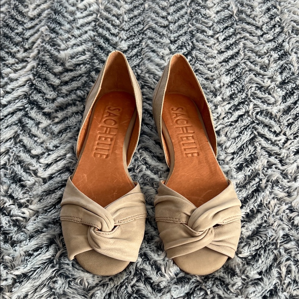 Women's Beige Open-Toe Flats NWOT - Picture 4 of 4